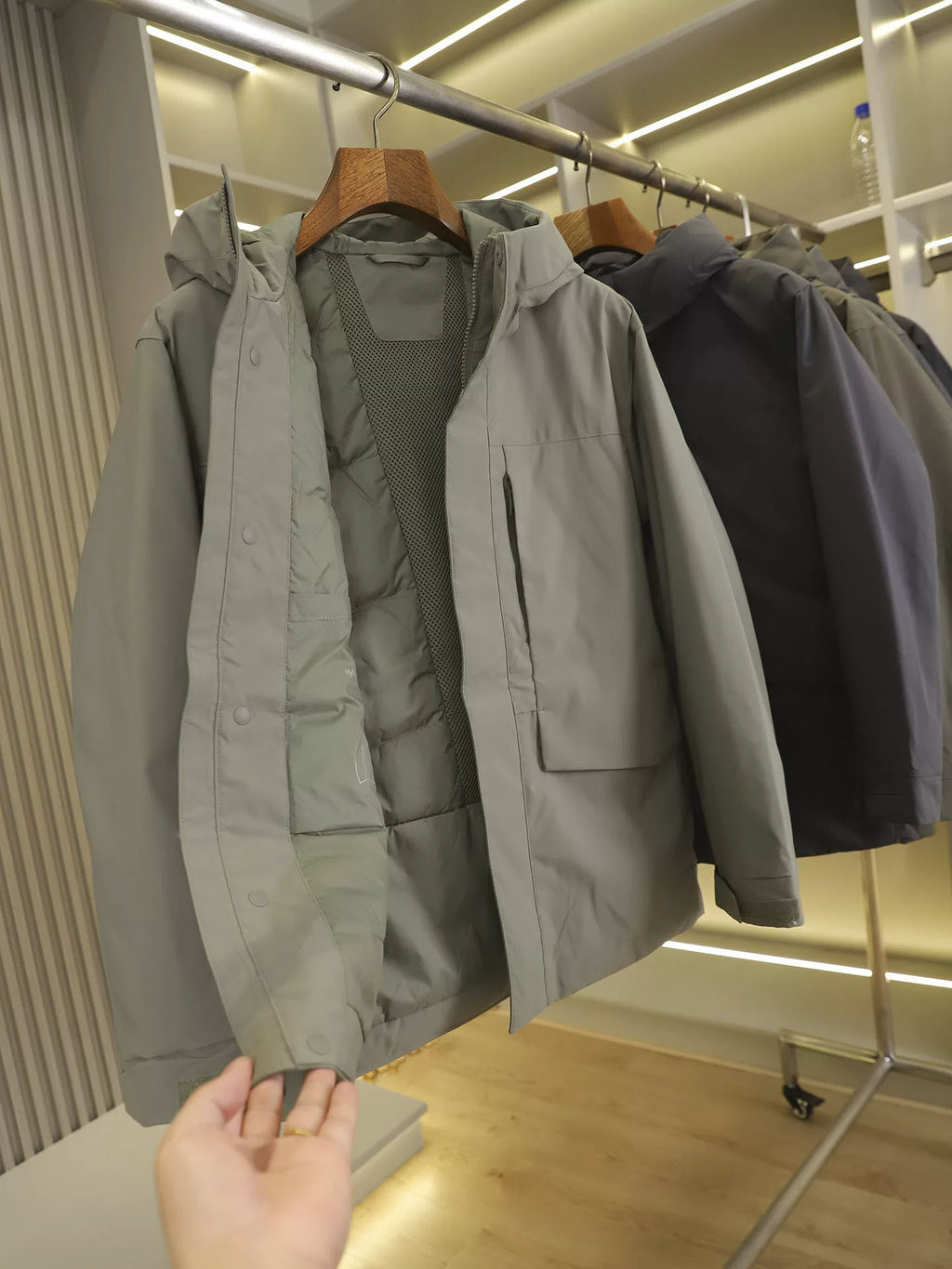 Product Image Alt Text