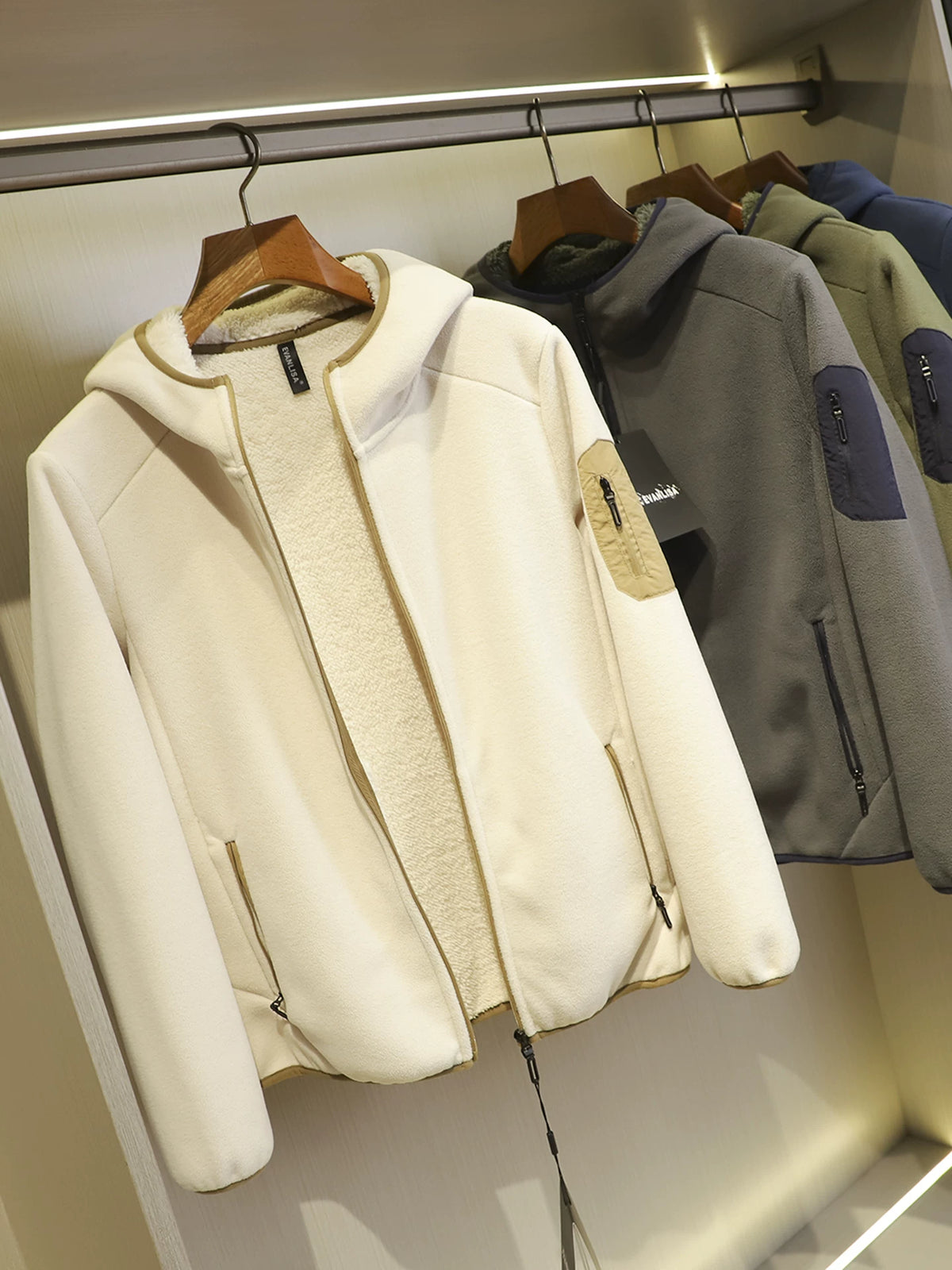 Product Image Alt Text