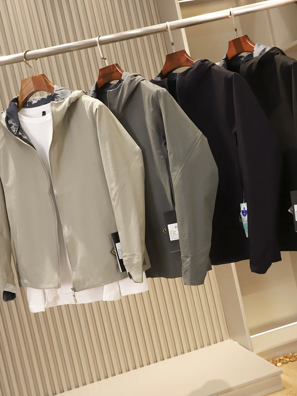 Product Image Alt Text