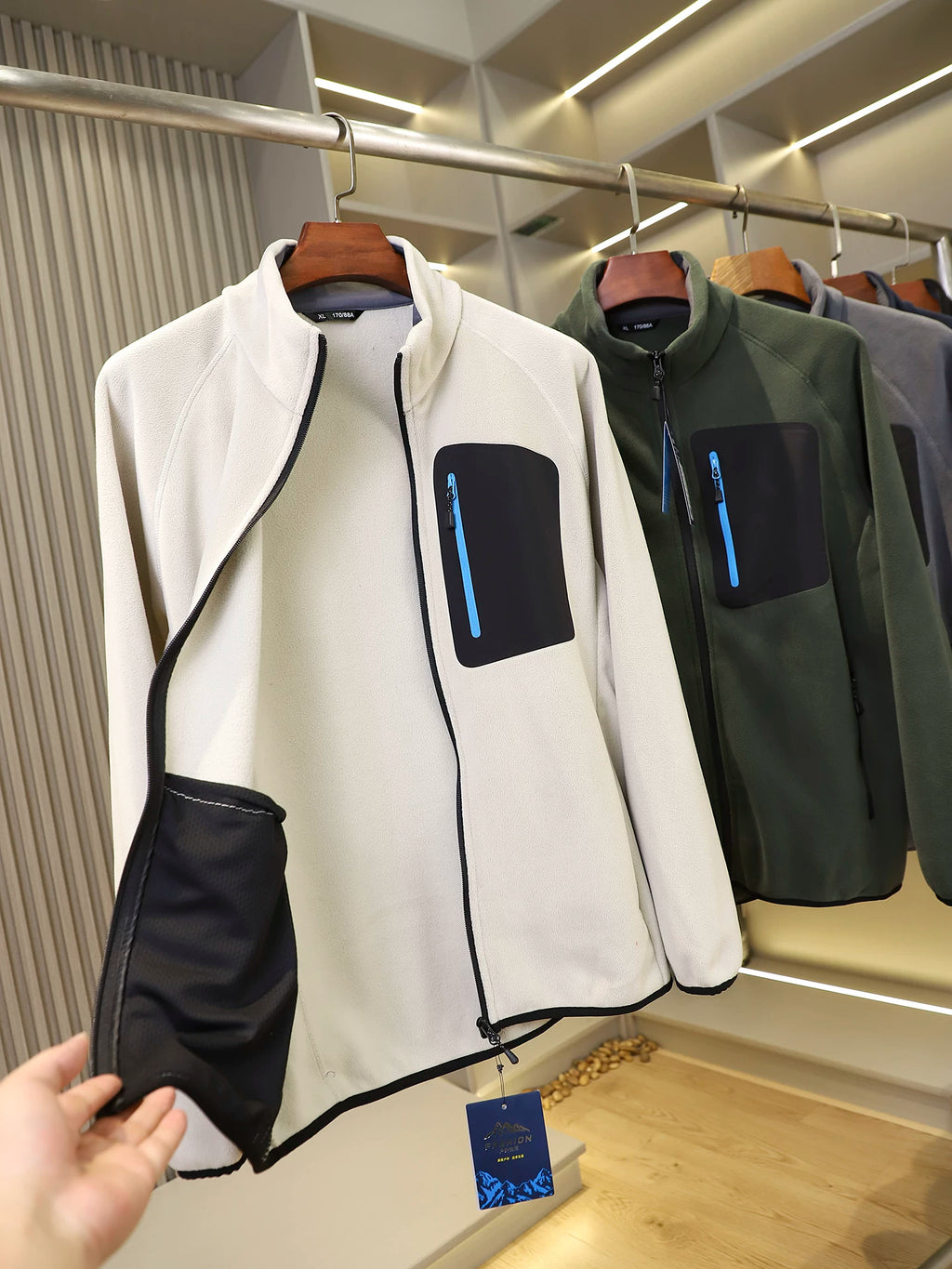 Product Image Alt Text