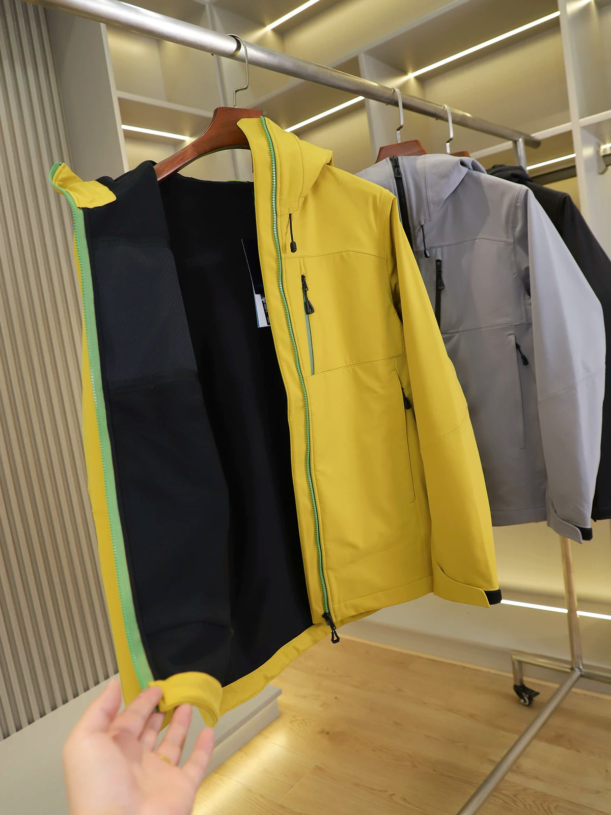 Product Image Alt Text