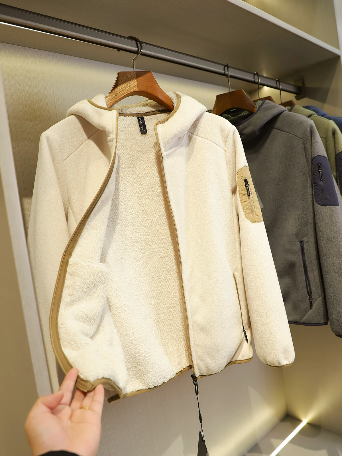 Product Image Alt Text