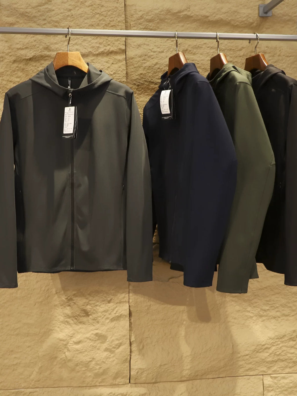 Product Image Alt Text