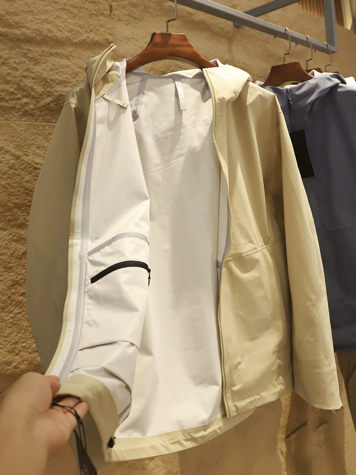 Product Image Alt Text