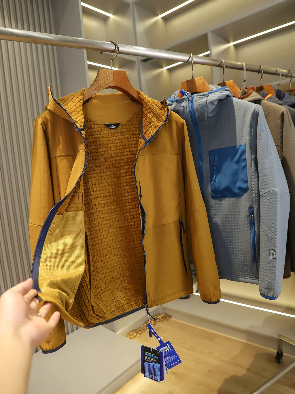 Product Image Alt Text