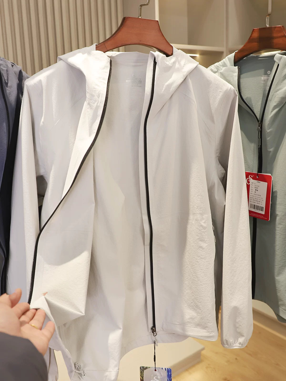 Product Image Alt Text