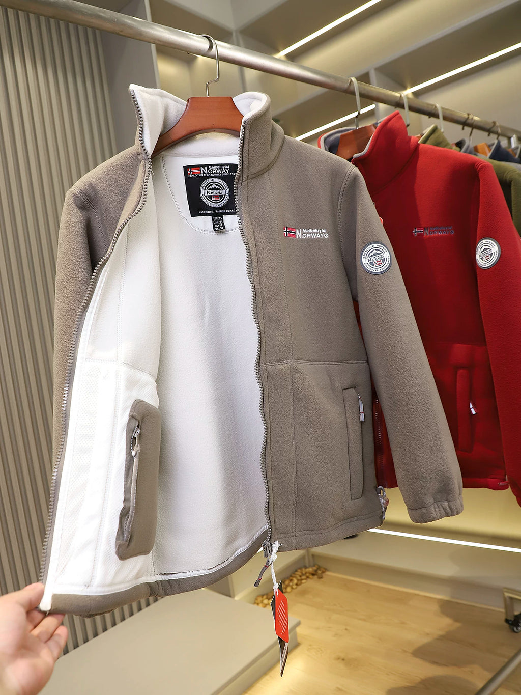 Product Image Alt Text