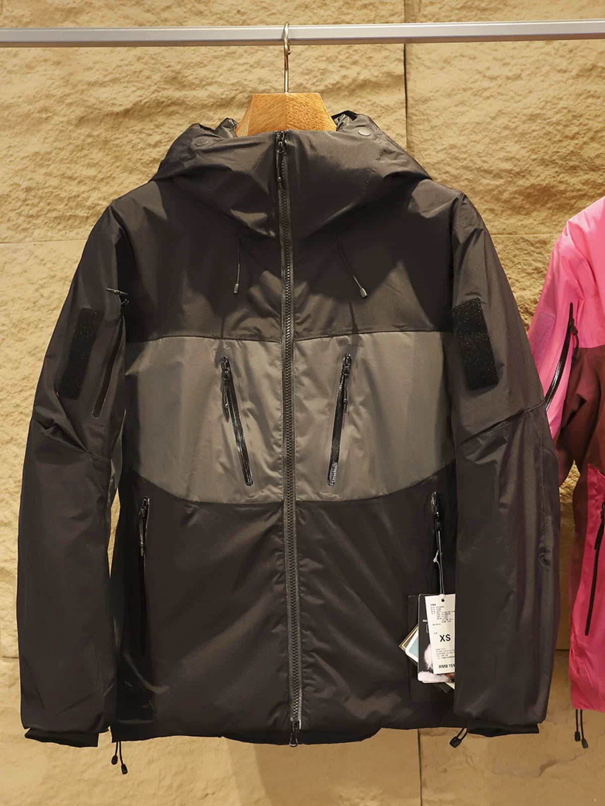 Product Image Alt Text