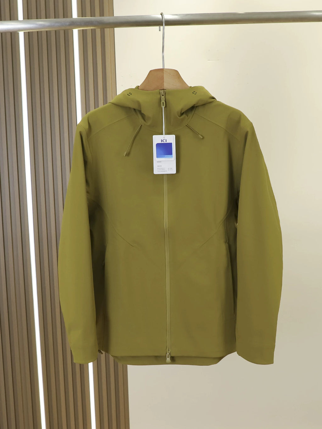 Product Image Alt Text