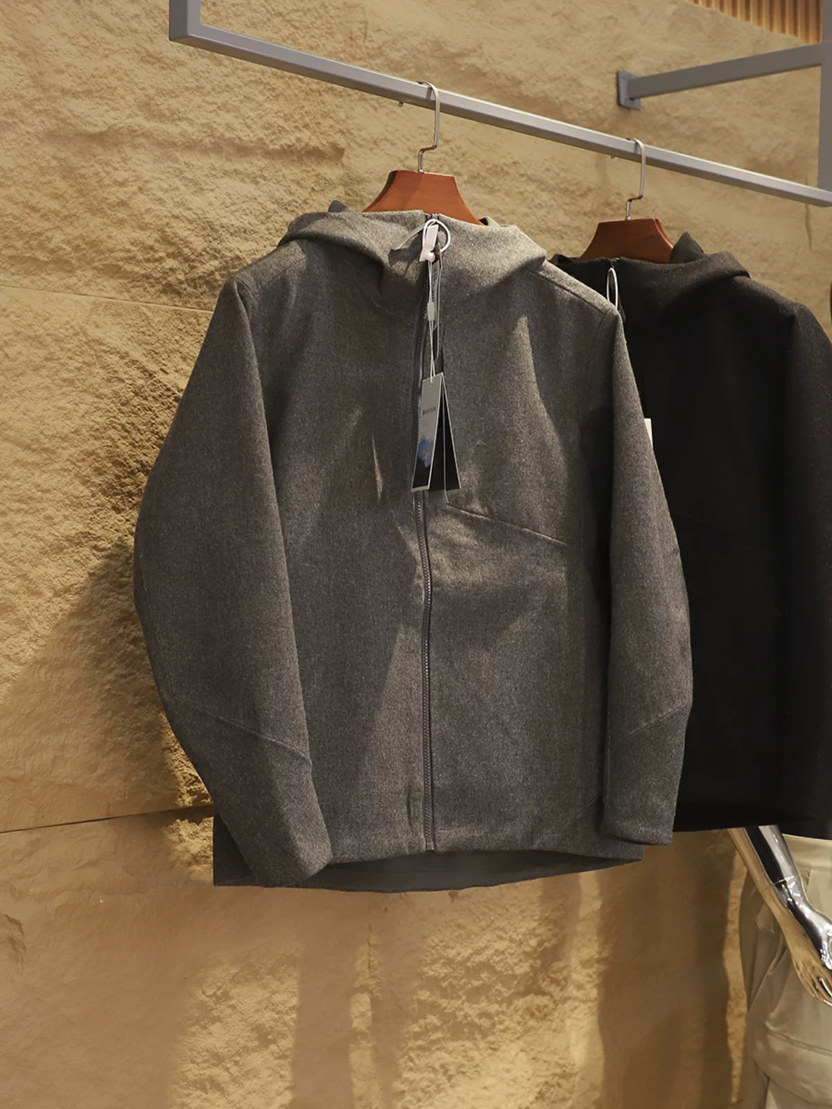 Product Image Alt Text
