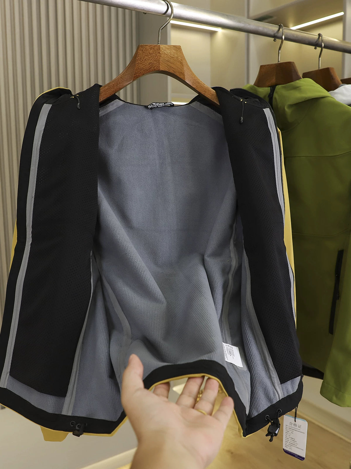 Product Image Alt Text