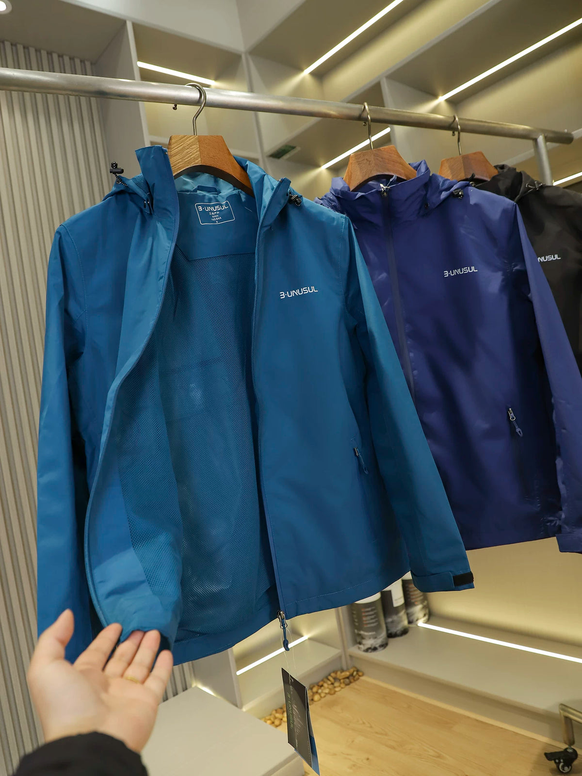 Product Image Alt Text