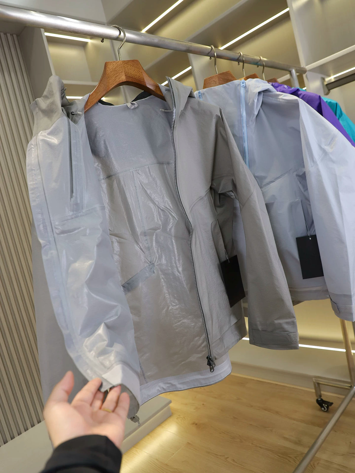 Product Image Alt Text
