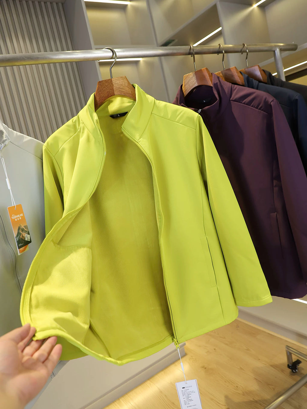 Product Image Alt Text