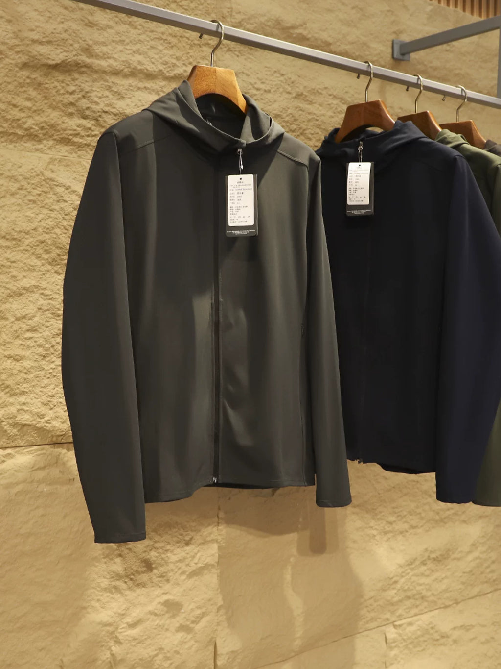 Product Image Alt Text