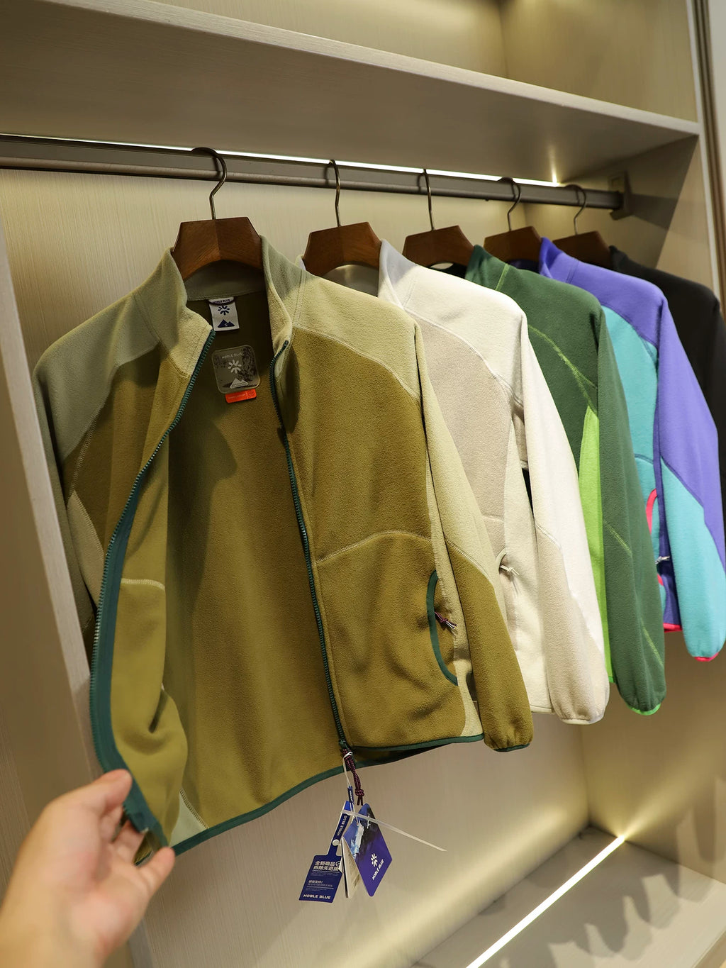 Product Image Alt Text