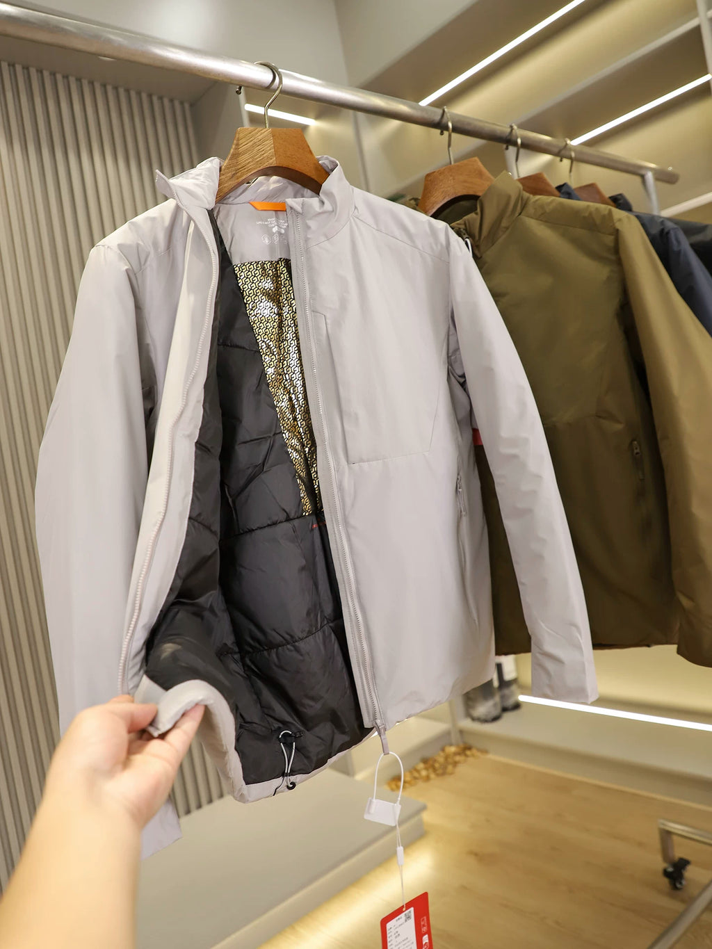 Product Image Alt Text