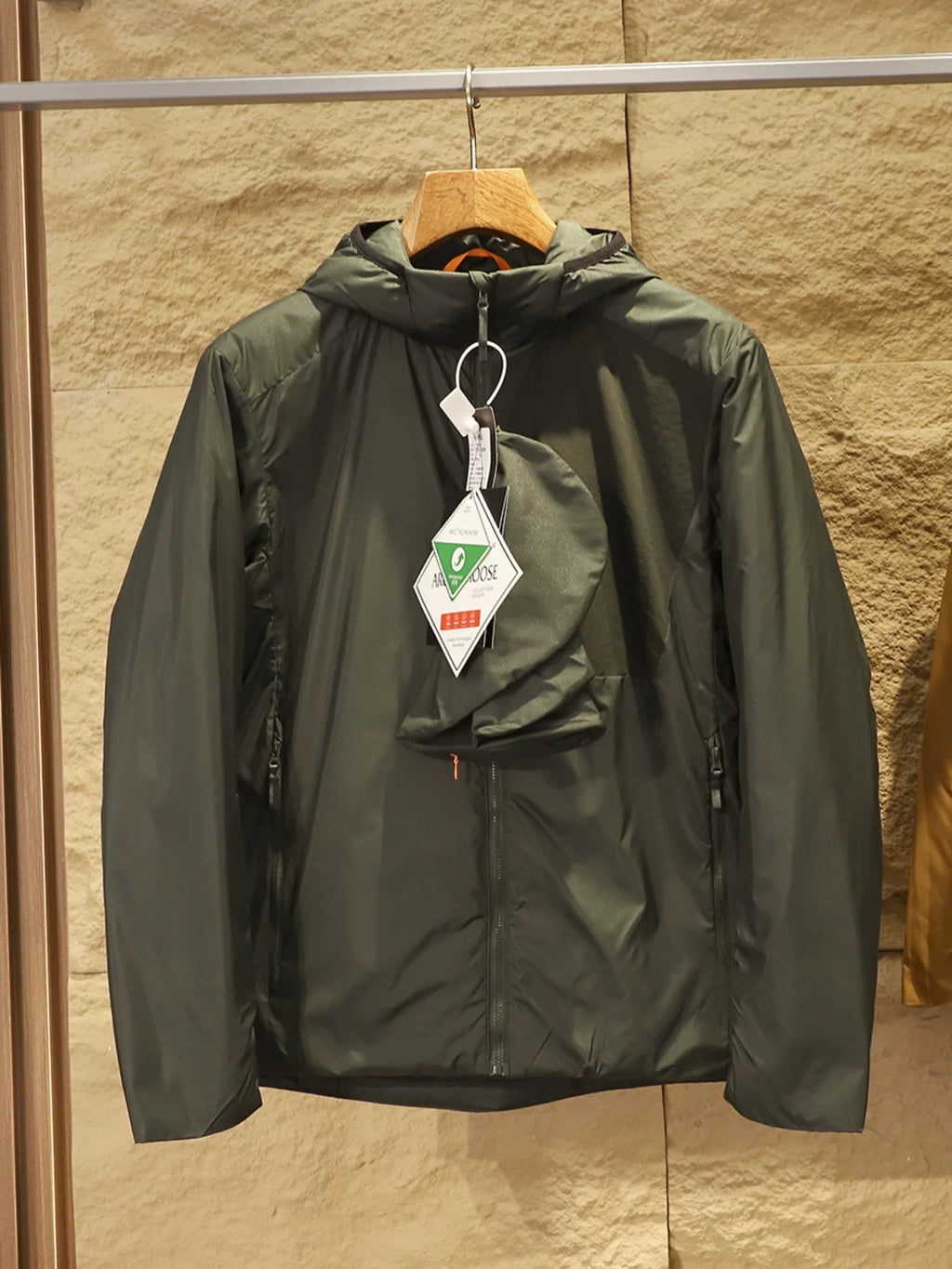 Product Image Alt Text