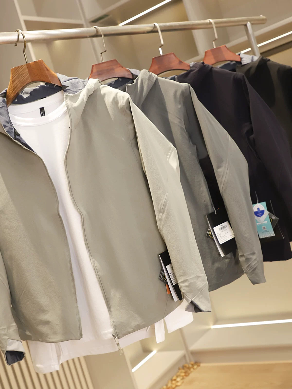 Product Image Alt Text